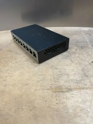 USED D-Link D-Link DGS-1100-08