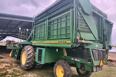 Used 2001 JOHN DEERE 9976 Self-propelled Harvesters Louisiana US | Proxy Equipment #1385191