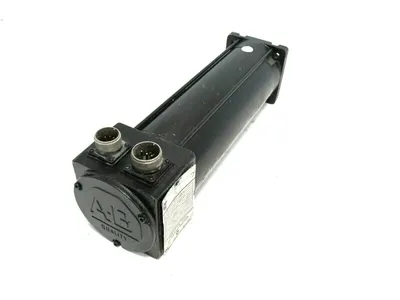 REFURBISHED ALLEN BRADLEY 1326AB-A3E-2 SERVO MOTOR 1326ABA3E2
