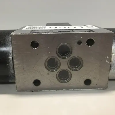 USED TOKIMEC DG4V-3-6C-M-P7-H-7-52