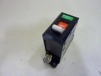 NEW IDEC NRC110L 0.5A