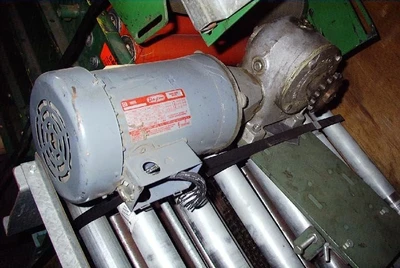 Used 2005 HYTROL 24″ CONVEYOR SYSTEM Roller Conveyors Florida US | USA Transequipment #1542519