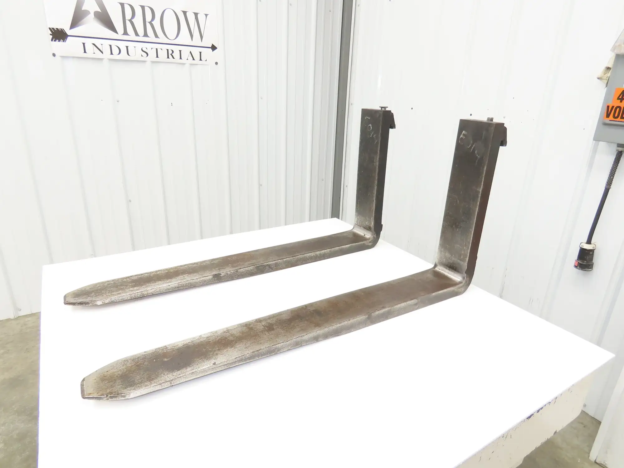 Cascade 1870686 4.75x42" Class 2 Steel Forklift Forks 16" Carriage 1-Pair READ