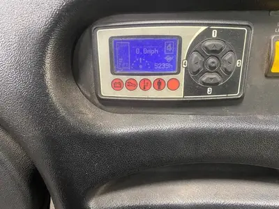 USED 2013 HYSTER R30XM3