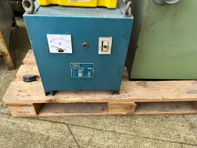 USED TRAFOMEC VOLTAGE REGULATOR 1P / REGULATEUR VOLTAGE / 5 KVA