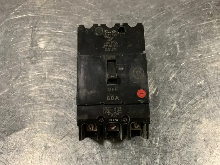 Used GENERAL ELECTRIC TEY360 Switchgears British Columbia CA | Lenmark #240841