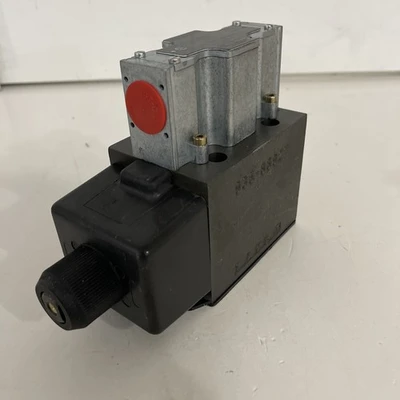 NEW Denison A4D02-3103-0601-B5W01 28