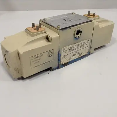 USED VICKERS DG4S4012CW3UH50