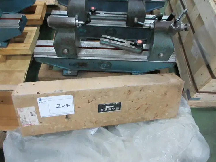 Used _UNKNOWN_ _UNKNOWN_ Bench Centers TW | Apex Group #1551801