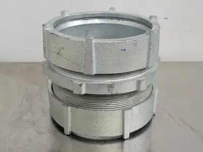 4" Malleable Iron Rigid Compression Coupling