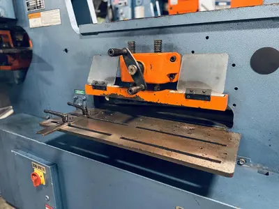 SCOTCHMAN 9012-24M 90 TON IRONWORKER