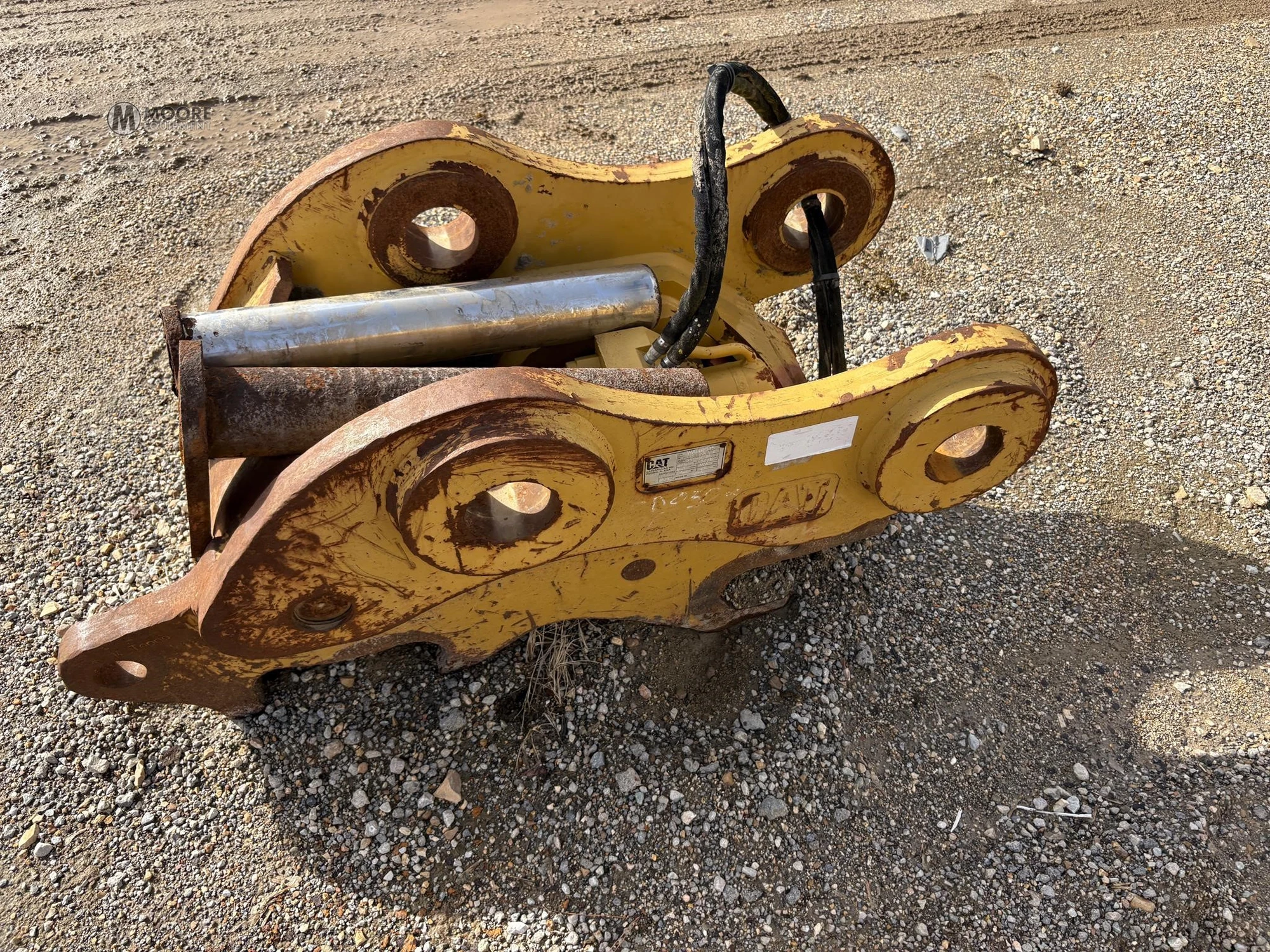 Used 2014 CATERPILLAR CB LINKAGE Misc Construction Attachements Tennessee US | Moore Equipment #1517387