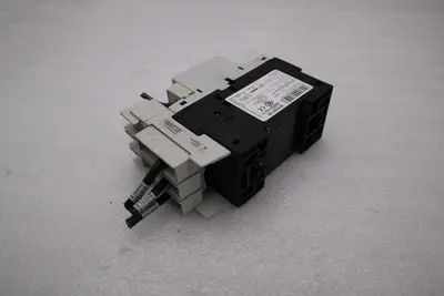 LOT OF 4     Siemens 3RV1021-1CA10 Manual Circuit Breaker 1.8-2.5A STOCK H1828