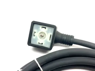NEW CANFIELD CONNECTOR SINGLE ENDED VALVE PLUG CORDSET