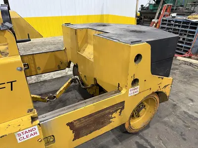 50,000/70,000 TON CAPACITY ROYAL MODEL #RNL-50/70 TELESCOPING FORKLIFT WITH HYD BOOM JIB: STOCK #23652