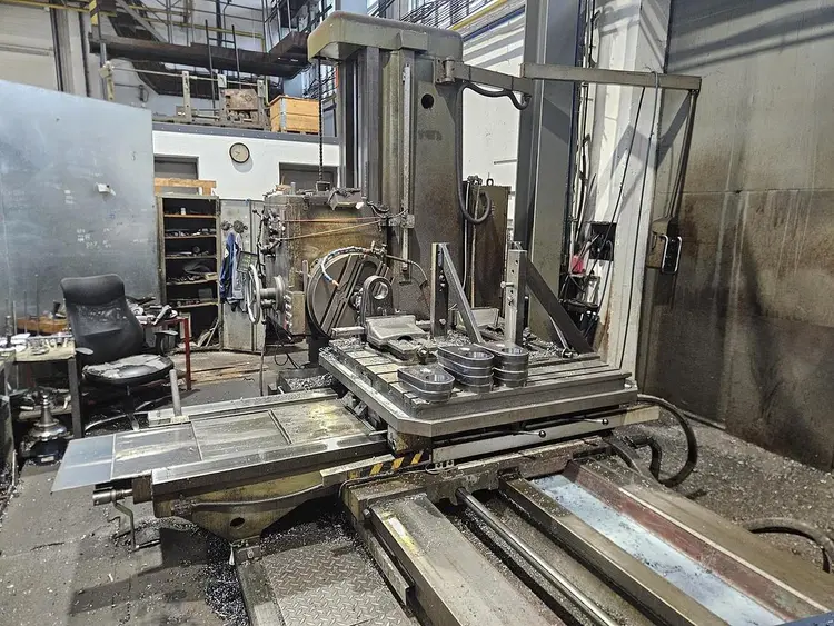 Used 1987 TOS W 100 A Horizontal Table Type Boring Mills CZ | Amaron s.r.o. #1550100