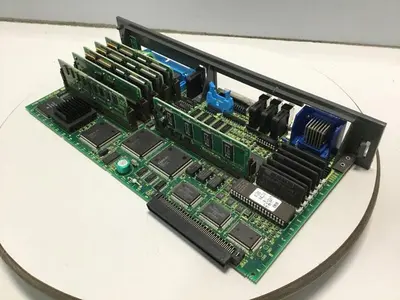 USED FANUC A16B-3200-0400/04C