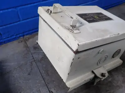 USED SQUARE D SD9351
