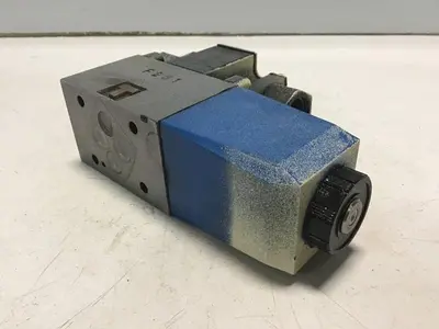 USED VICKERS DG4V-3-2A-M-P7-H-7-50