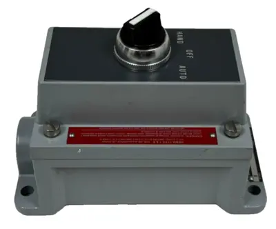 ALLEN BRADLEY 800H-R3HA7 PUSHBUTTON STATION SER. X PRE-OWNED UNUSED SURPLUS