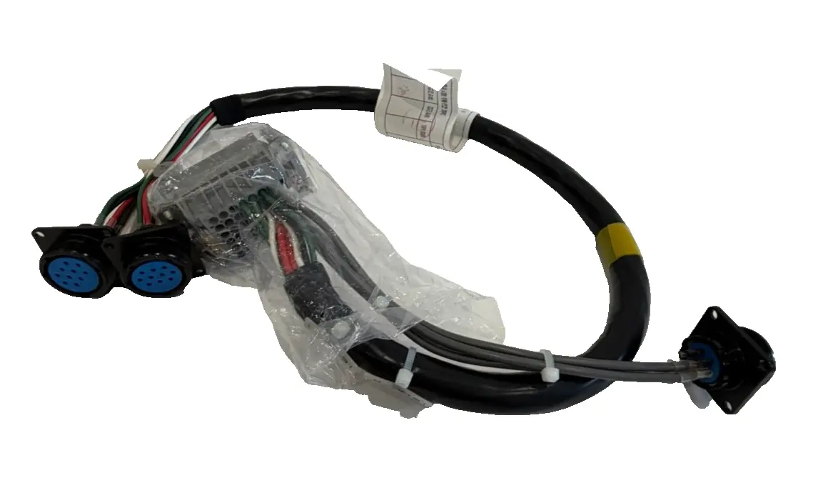 NEW FANUC VA05B-1111-D031 CABLE W/09300100301 A05B1111D031
