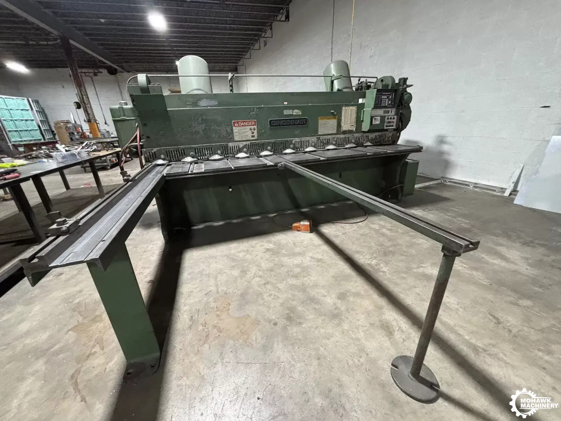 10’ x 1/4” CINCINNATI INC “2CC10” MECHANICAL POWER SQUARING SHEAR - MGCII Microcomputer Gage Control