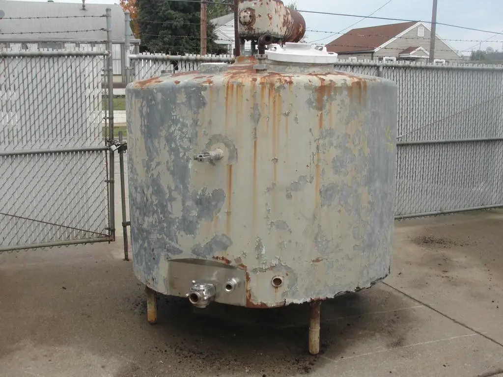 SPC7518  Tank 750 gallon vertical tank, Stainless Steel Contact Parts, flat