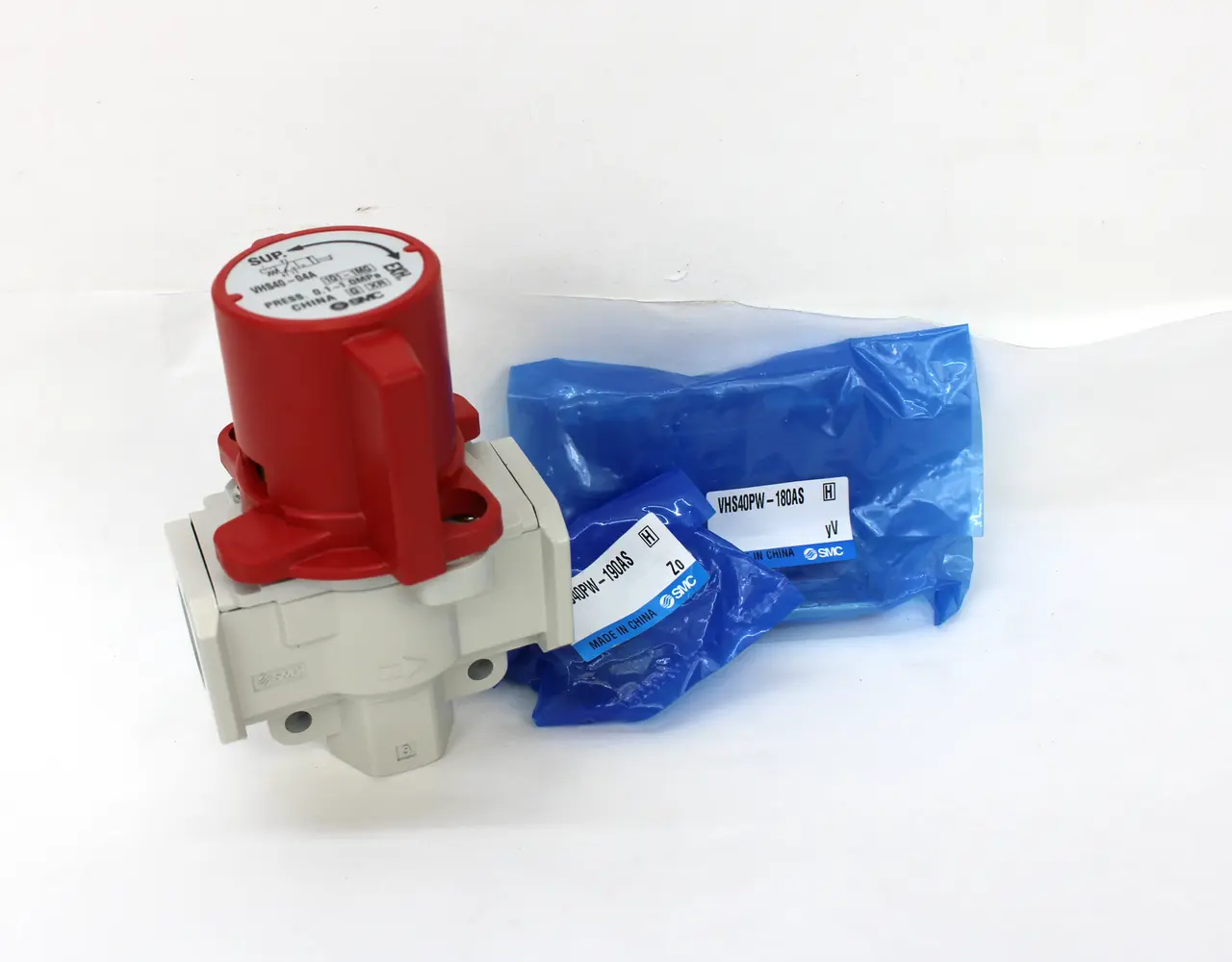 SMC VHS40-04A Residual Pressure Release Valve w/ VHS40PW-180AS Bracket