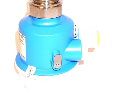 NEW ENDRESS & HAUSER FTL50-AGN2AA1E4A LIQUIPHANT M LEVEL SENSOR