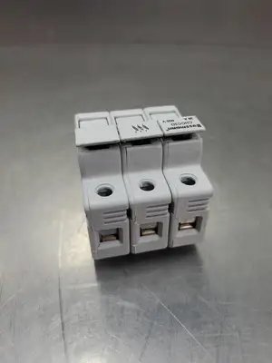 Used Bussmann CHCC3D 3-Slot Fuse Holder, 30A, 600V Fuse Accessories | Palmetto Automation #1155806