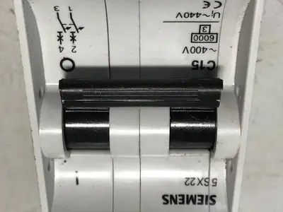 USED SIEMENS 5SX22C15