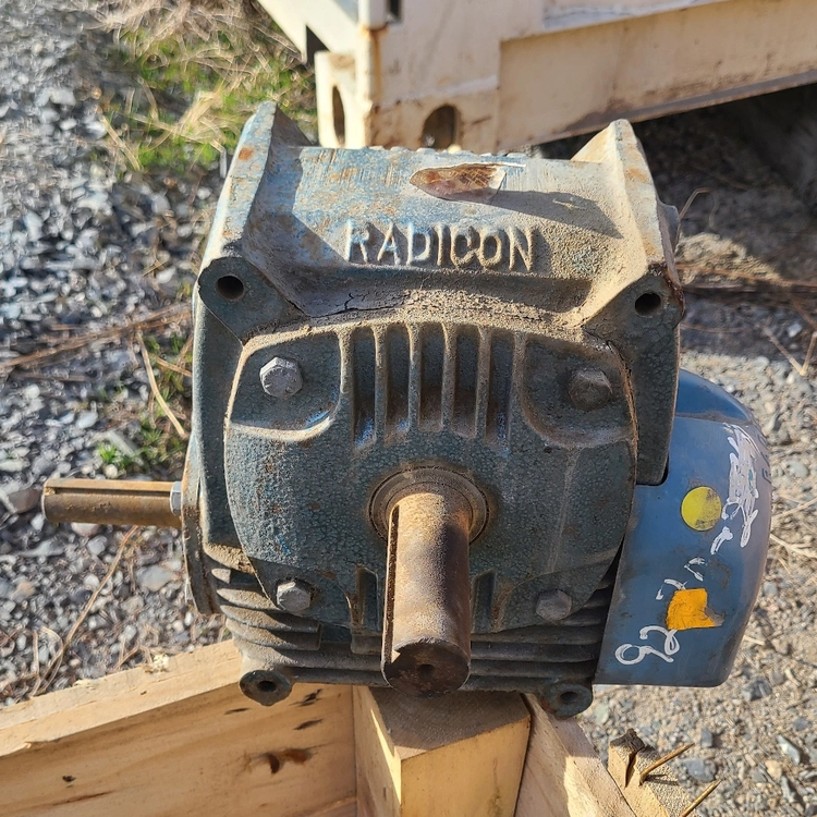 Used RADICON 7AA287-RA-10/1 Speed Reducers British Columbia CA | Savona Equipment LTD #1167389