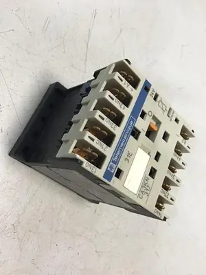 USED TELEMECANIQUE CA3KN317