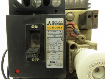 Mitsubishi Electric NF30-SB TR-15A BN624B055D Power Supply