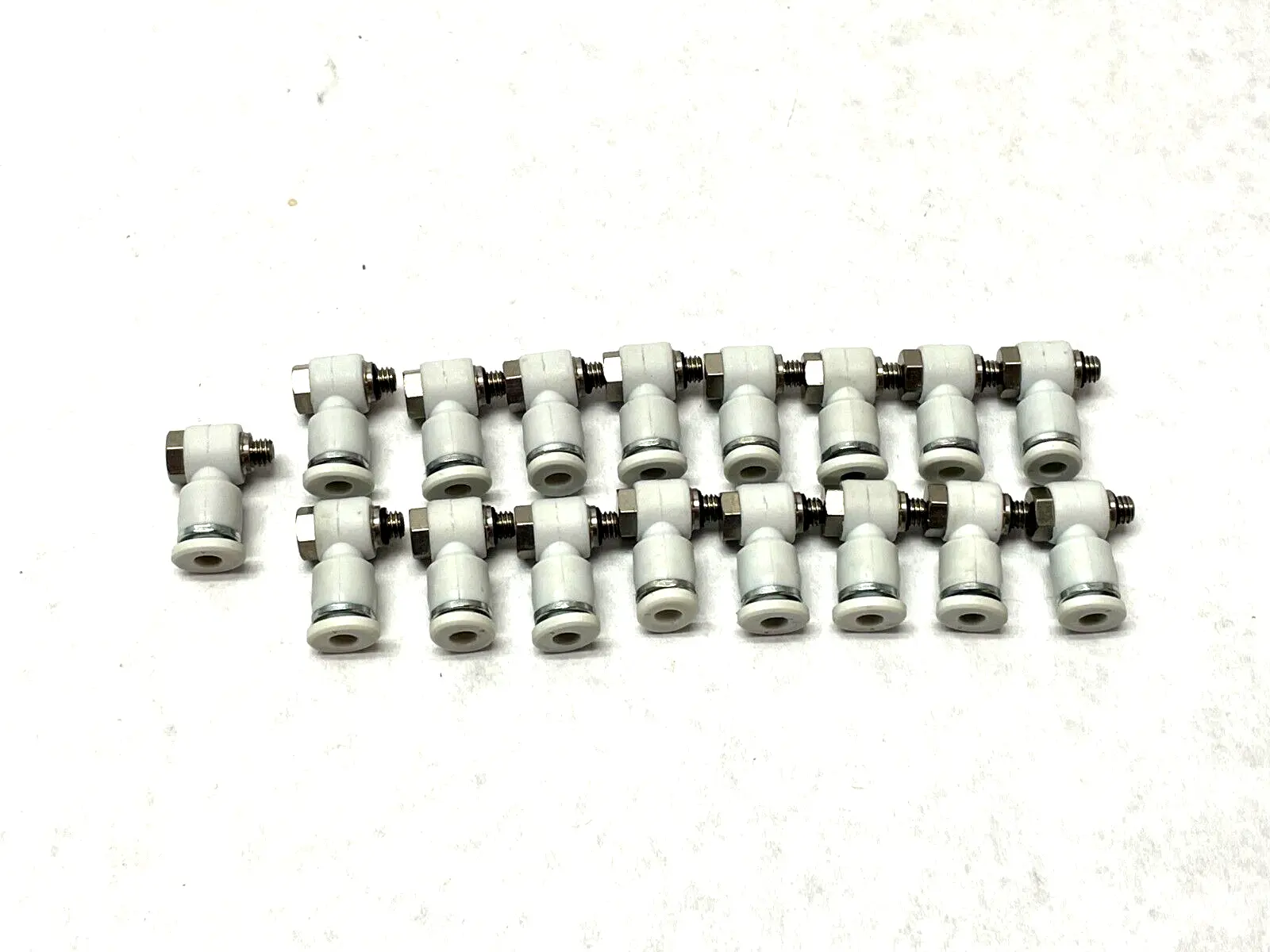 KQ2V04-M5N1 | SMC  Male Universal Elbow LOT OF 17 - New Other