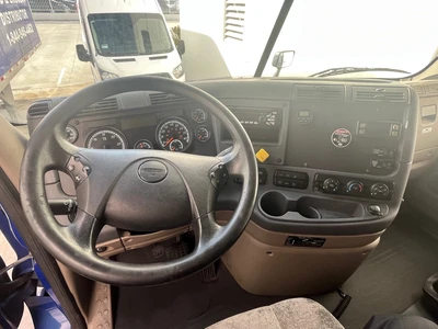 2017 Freightliner Cascadia Evolution "i" Class 125 Deisel Sleeper _UNKNOWN_ Road Tractor | Iron Listing (18)