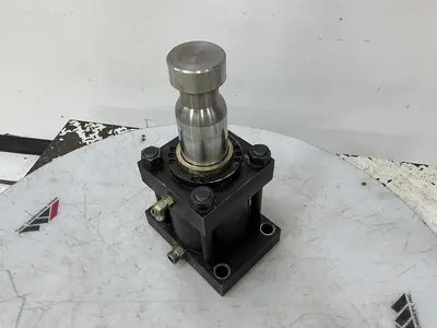 USED MILACRON MM880-116