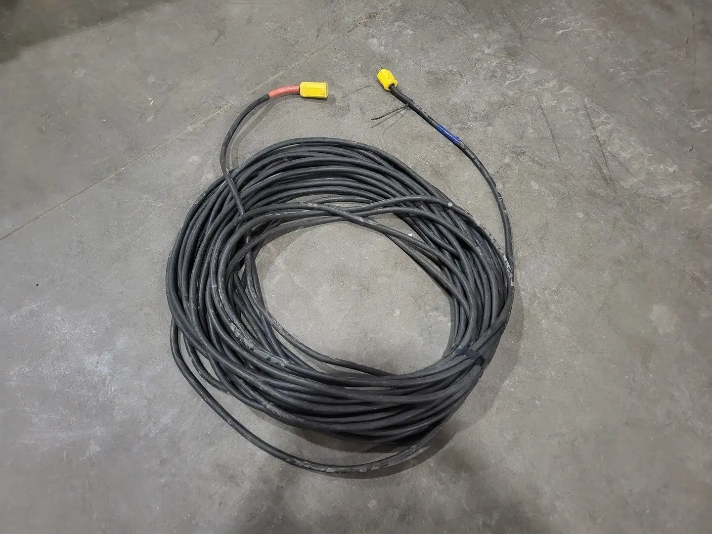 152 ft Power Extension Cord NEMA 5-15 Plug and Receptacle
