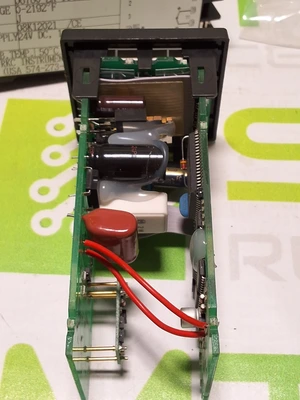 RKC C100FJA3-V*NN TEMPERATURE CONTROLLER 24V DC