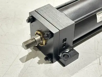 New | in-Stock Parker 03.25 CC2ANUS14AC 18.250 Hydraulic Cylinders Michigan US | Maverick Industrial Sales #1493739