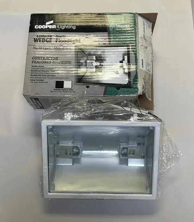 New | in-Stock COOPER LIGHTING N/A Lighting Ohio US | Surplus Asset Holdings #1248258