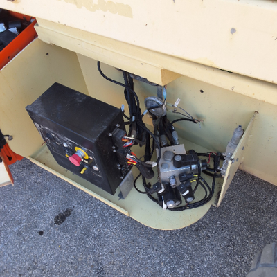 USED 2014 JLG 4069LE