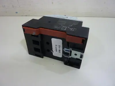 USED SIEMENS 3VU1 300-1MG00