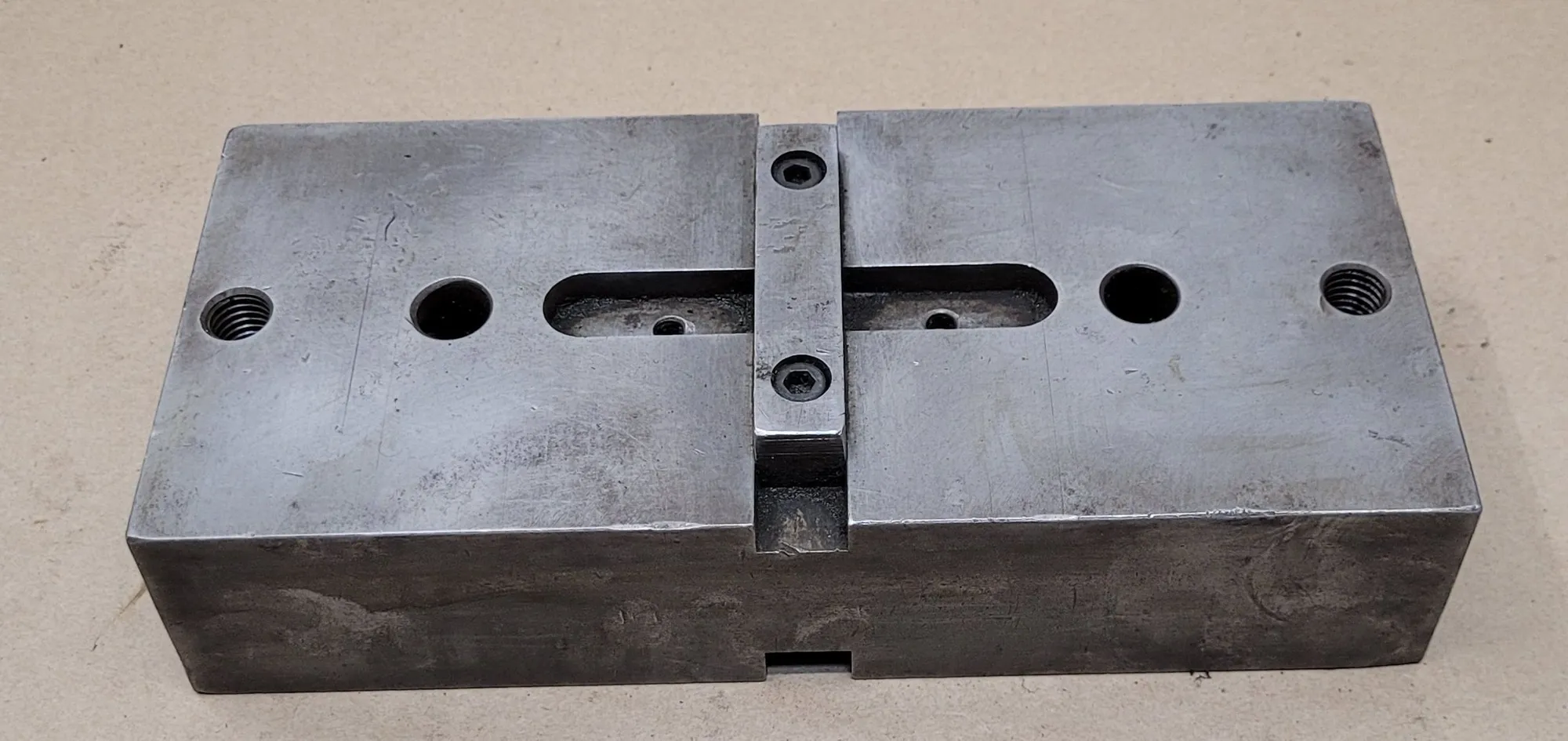 Anchor Vise – 9in x 4in x 2in