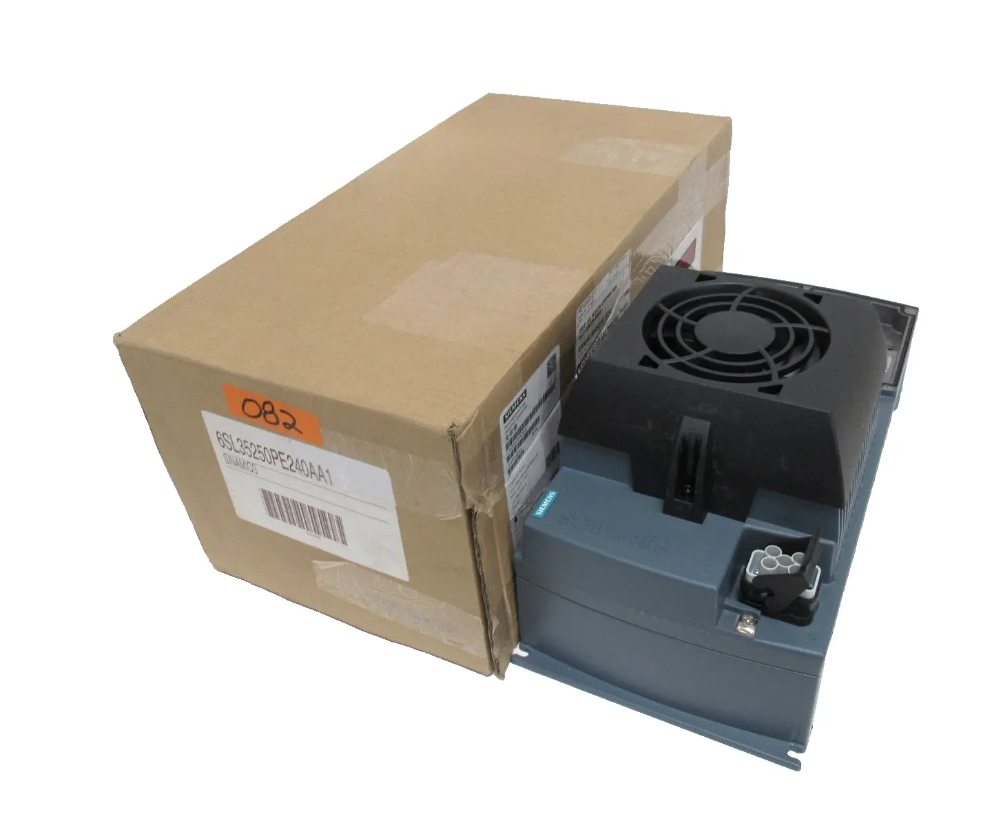 NEW SIEMENS 6SL3525-0PE24-0AA1 FREQUENCY CONVERTER 6SL35250PE240AA1