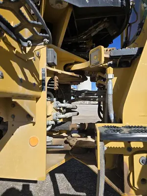 USED 2018 CATERPILLAR 926M