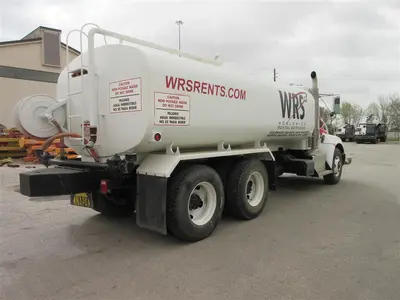 USED 2017 Kenworth T370
