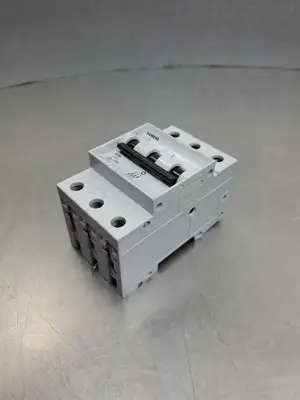 USED Siemens 5SX23 D20 Circuit Breaker, 3-Pole, 20 Amp, 400V