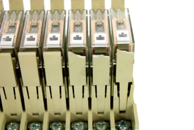 USED OMRON G7TC-OC16