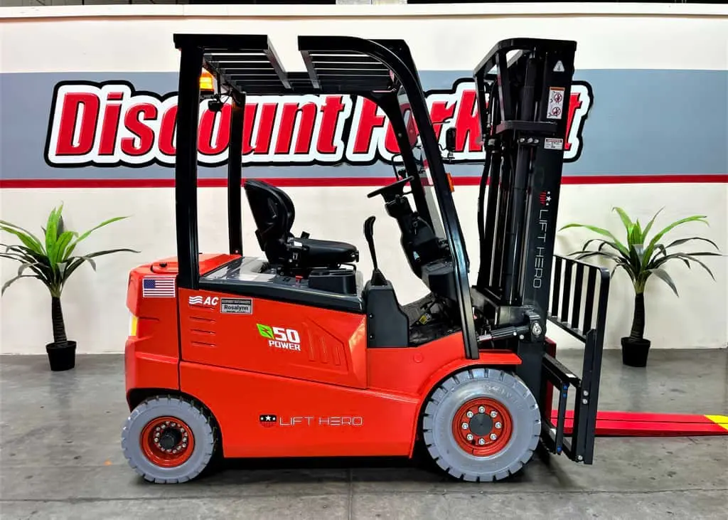 USED 2024 LIFT HERO LG25B